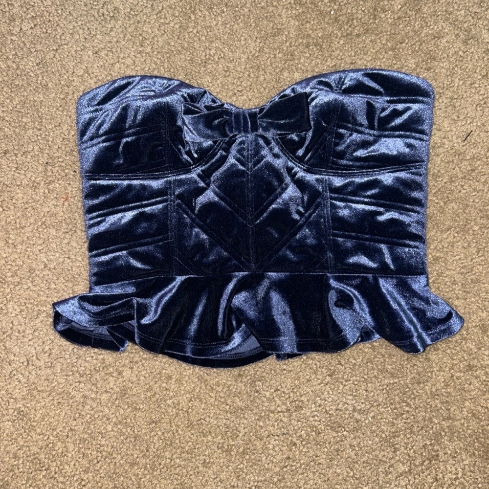 Elegant Dark Blue Velvet Strapless Top